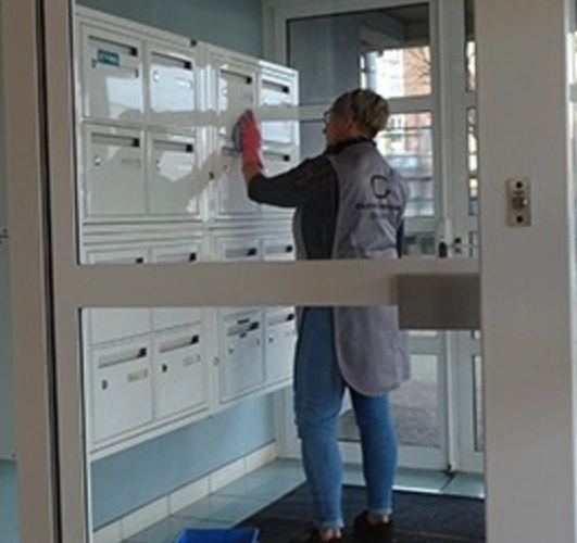 Nettoyage des parties communes d'immeubles à Saint-Georges-d'Orques 34680 pour syndic et particuliers