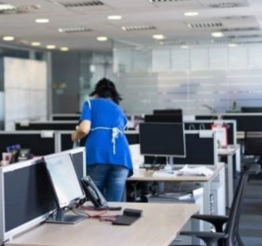 Entreprise de nettoyage de bureaux à Saint-Georges-d'Orques (34680) – Prestations sur mesure